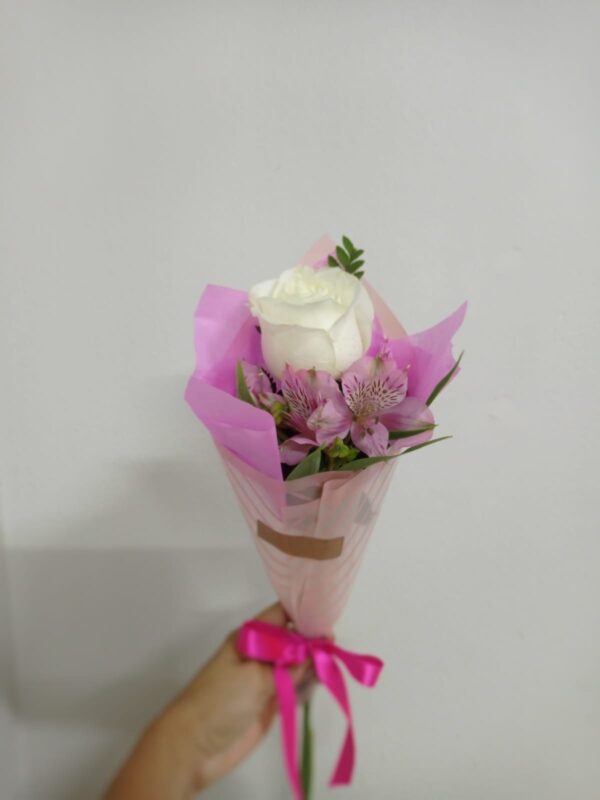 Rosa com Alstromeria - Image 2