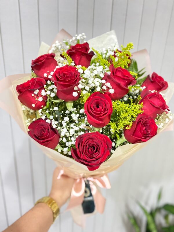 Buquê com 12 Rosas Vermelhas - Image 3