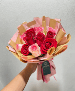 Buquê Mix de Rosas com 12 rosas